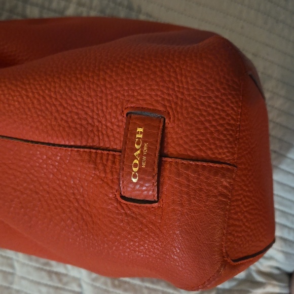 Coach Bucket Bag - Picture 4 of 13